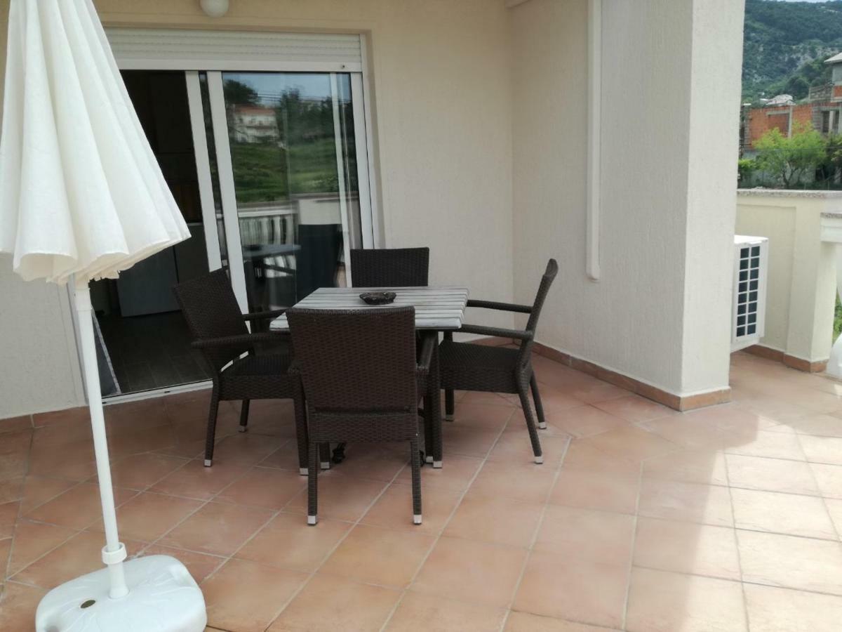 Feel Good Apartment Mundanije Bagian luar foto